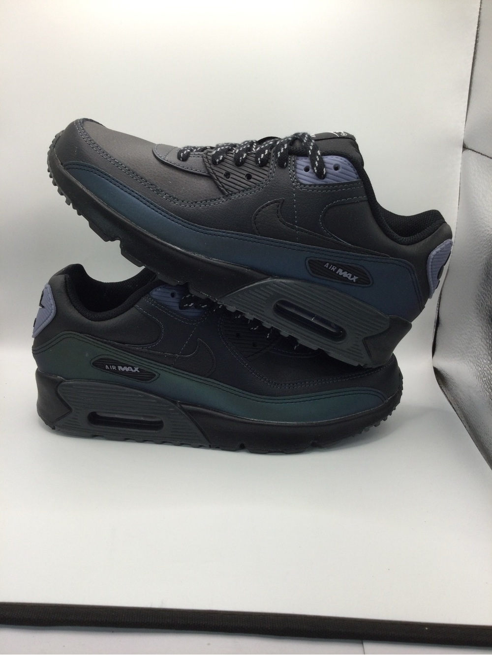 Nike Air Max 90 Men's Black and Dark Blue Sneakers